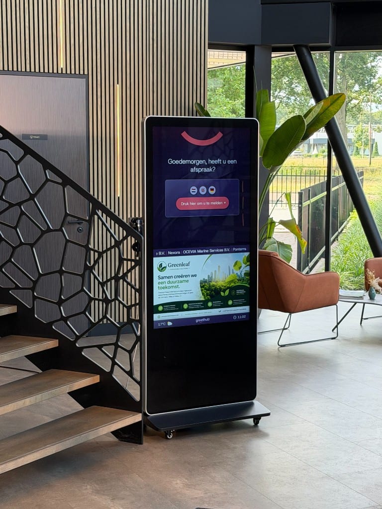 GreetHub Digitale Receptie in een moderne kantoorentree